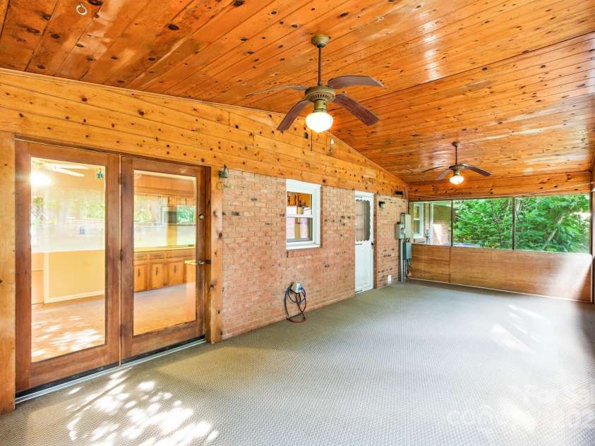 1221 McCorkle Road, Charlotte, NC 28214.  MLS# CAR4281533, YatesRealty ID 28676. 