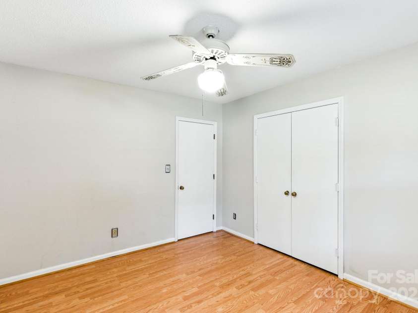 1221 McCorkle Road, Charlotte, NC 28214.  MLS# CAR4281533, YatesRealty ID 28676. 