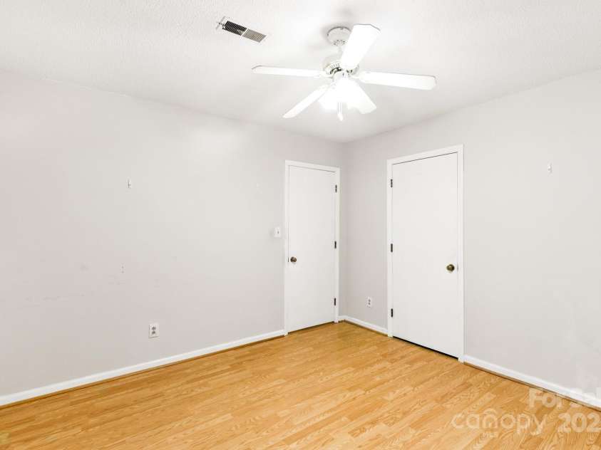 1221 McCorkle Road, Charlotte, NC 28214.  MLS# CAR4281533, YatesRealty ID 28676. 