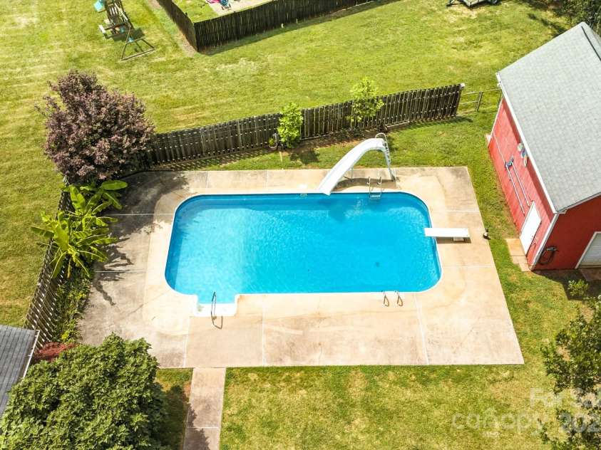 1221 McCorkle Road, Charlotte, NC 28214.  MLS# CAR4281533, YatesRealty ID 28676. 