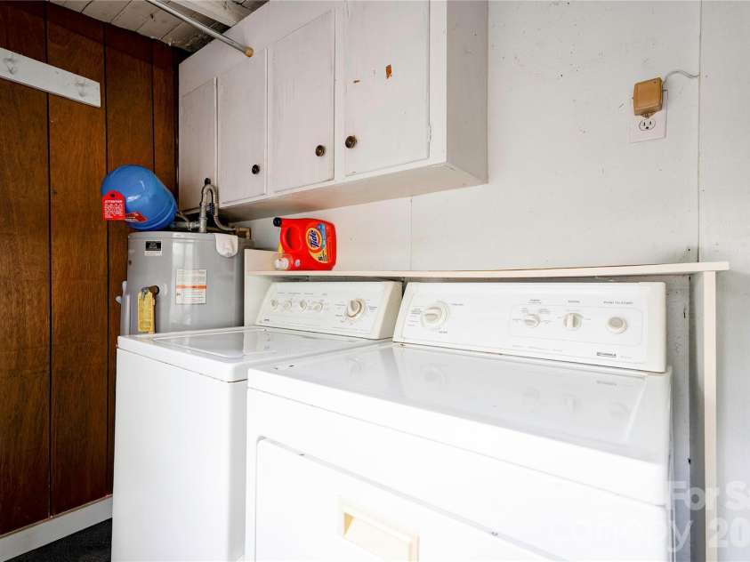 703 Dellinger Road, Shelby, NC 28152.  MLS# CAR4366836, YatesRealty ID 28676. 