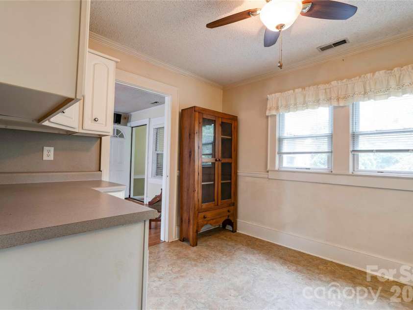 703 Dellinger Road, Shelby, NC 28152.  MLS# CAR4366836, YatesRealty ID 28676. 