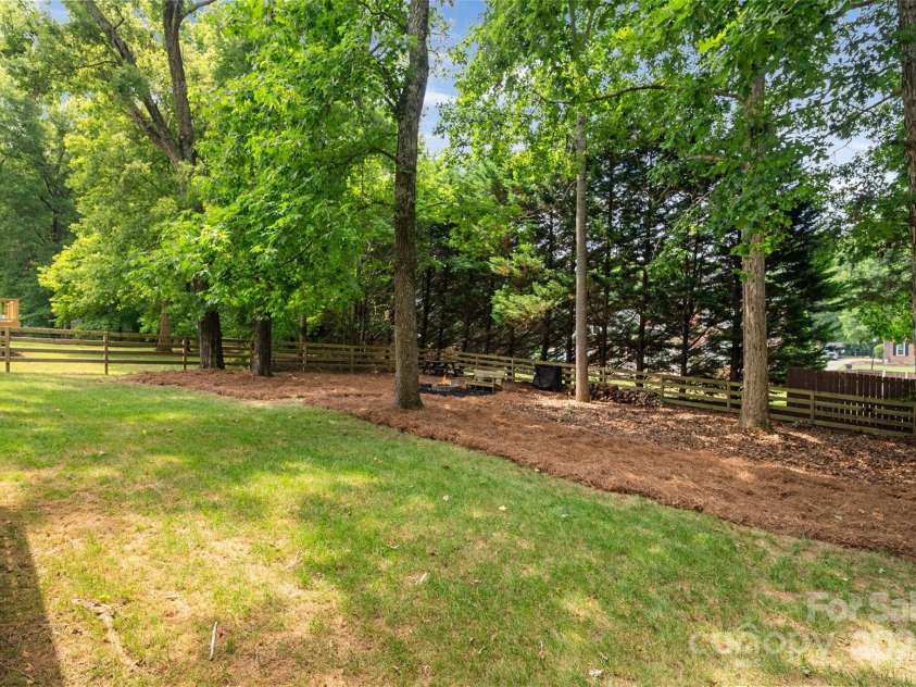 1529 The Crossing, Rock Hill, SC 29732.  MLS# CAR4280060, YatesRealty ID 28677. 