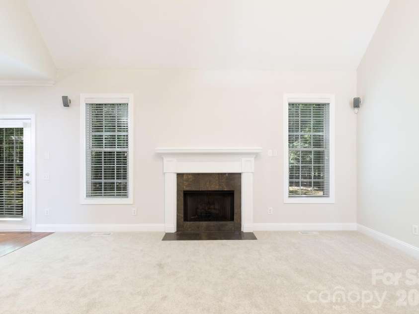 2656 Stonetrace Drive, Rock Hill, SC 29730.  MLS# CAR4338660, YatesRealty ID 28678. Living room