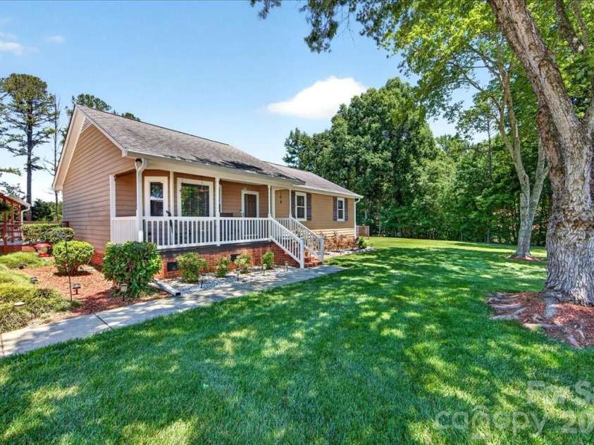 1104 Longmeadow Lane, Monroe, NC 28110.  MLS# CAR4387879, YatesRealty ID 28679. 