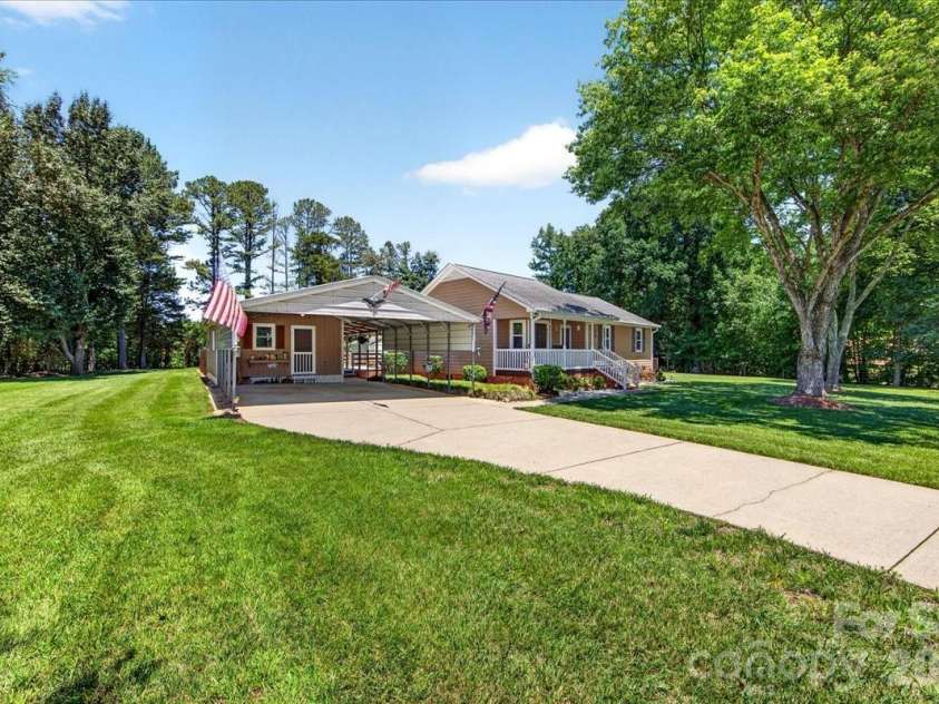 1104 Longmeadow Lane, Monroe, NC 28110.  MLS# CAR4387879, YatesRealty ID 28679. 