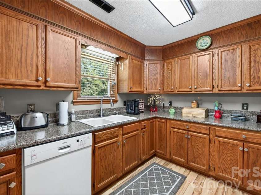 1104 Longmeadow Lane, Monroe, NC 28110.  MLS# CAR4387879, YatesRealty ID 28679. 