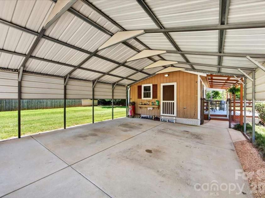 1104 Longmeadow Lane, Monroe, NC 28110.  MLS# CAR4387879, YatesRealty ID 28679. 