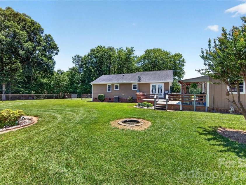 1104 Longmeadow Lane, Monroe, NC 28110.  MLS# CAR4387879, YatesRealty ID 28679. 