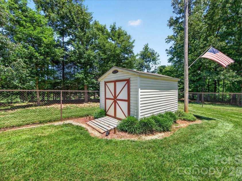 1104 Longmeadow Lane, Monroe, NC 28110.  MLS# CAR4387879, YatesRealty ID 28679. 