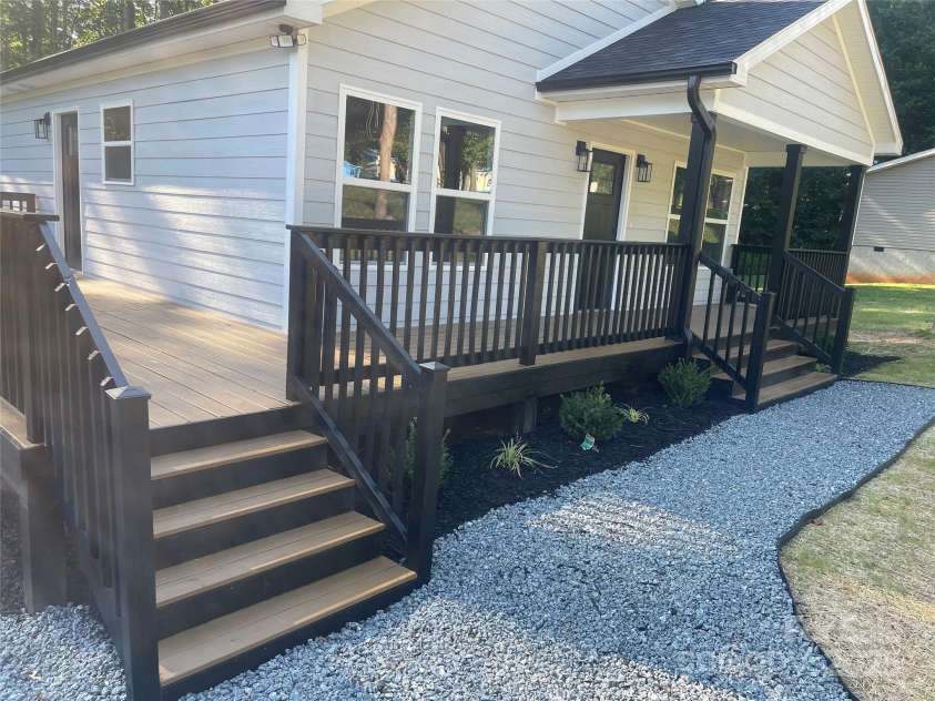 304 Maryland Drive, Forest City, NC 28043.  MLS# CAR4277983, YatesRealty ID 28679. 