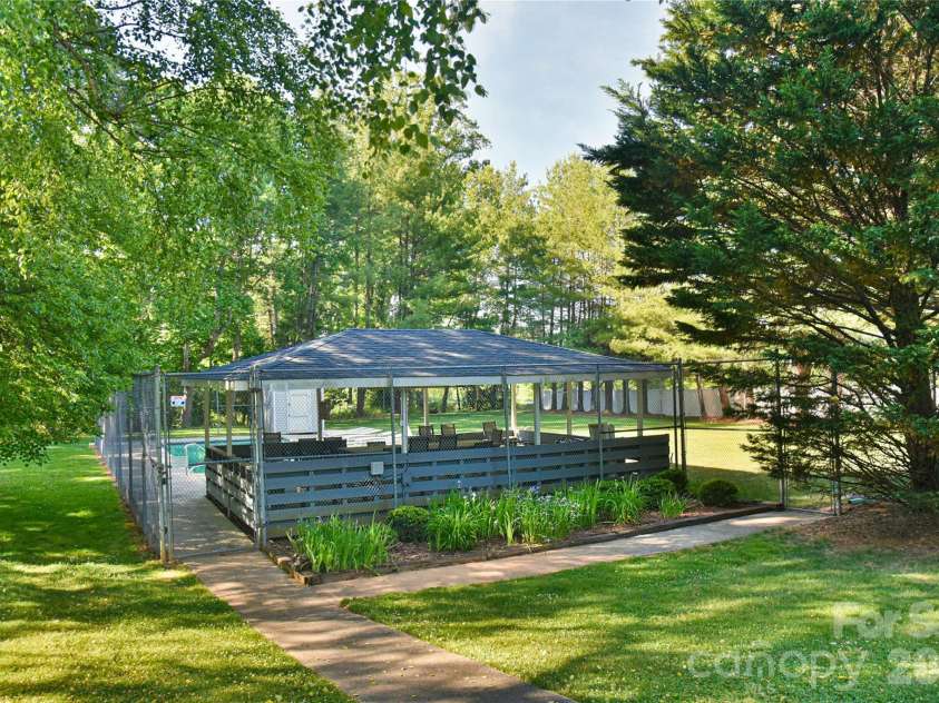 63 Hollybrook Drive, Asheville, NC 28803.  MLS# CAR4383971, YatesRealty ID 28682. Community inground pool.