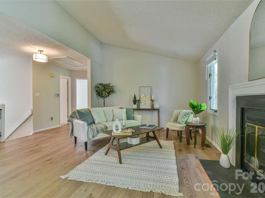 63 Hollybrook Drive, Asheville, NC 28803.  MLS# CAR4383971, YatesRealty ID 28682. Fresh paint throughout this unit.