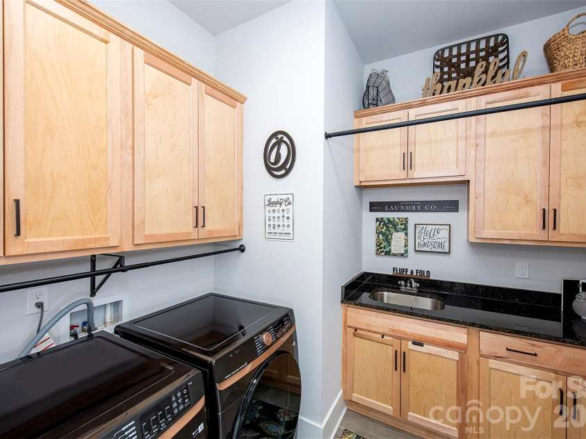 2080 Garden Terrace Circle, Marvin, NC 28173.  MLS# CAR4385367, YatesRealty ID 28684. 