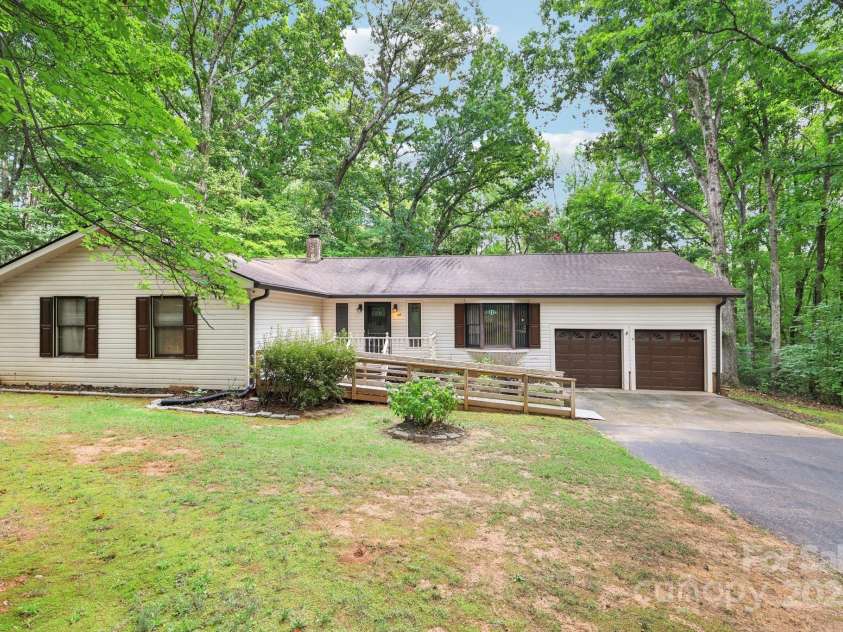 27 Search Drive, Concord, NC 28025.  MLS# CAR4284618, YatesRealty ID 28685. 