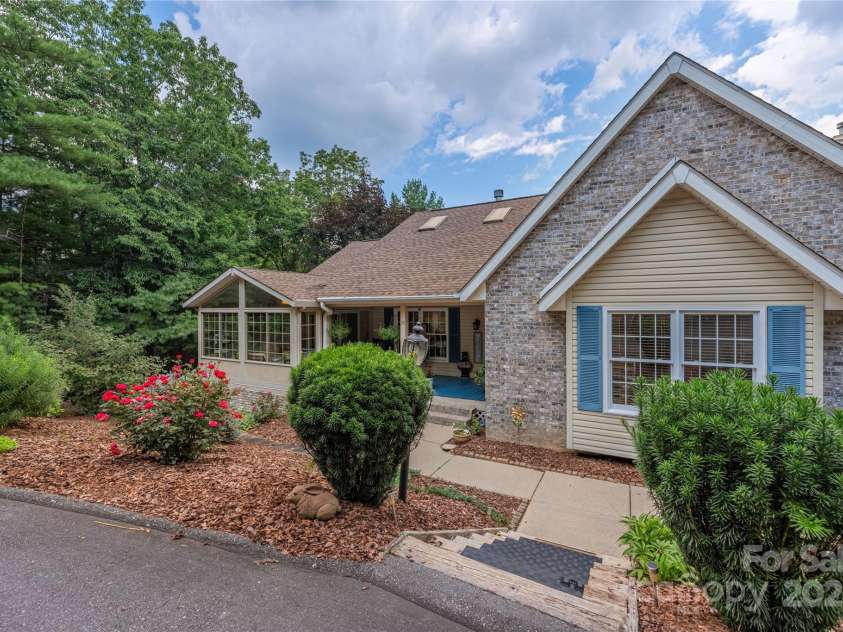 24 Moriah Lane, Asheville, NC 28803.  MLS# CAR4277809, YatesRealty ID 28686. Great curb appeal