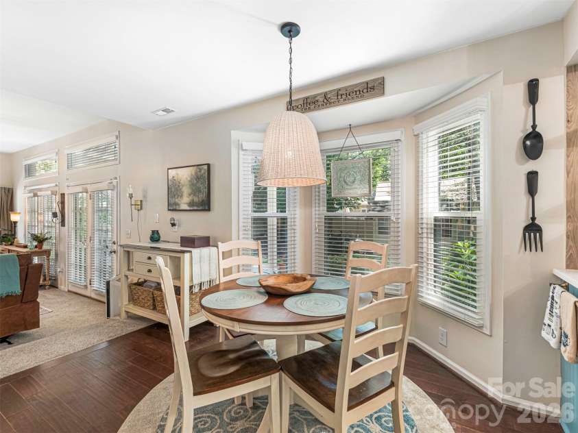 12401 Bentcreek Lane, Matthews, NC 28105.  MLS# CAR4389317, YatesRealty ID 28687. 
