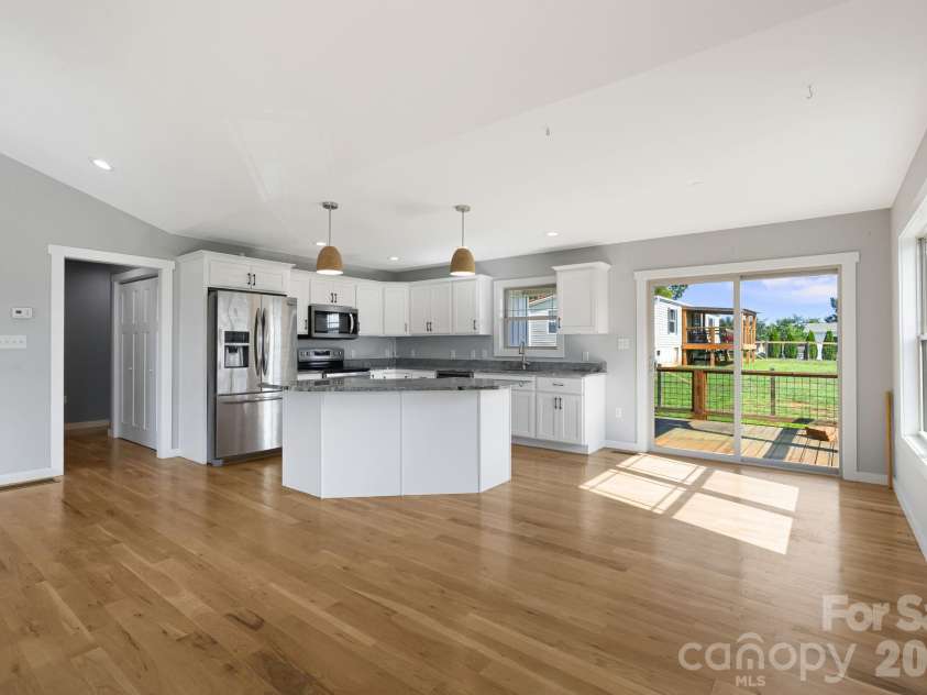 108 Split Rail Drive Extension, Asheville, NC 28806.  MLS# CAR4419482, YatesRealty ID 28688. 
