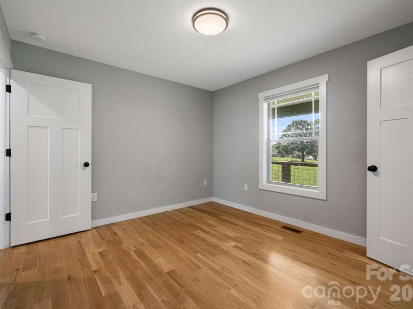 108 Split Rail Drive Extension, Asheville, NC 28806.  MLS# CAR4419482, YatesRealty ID 28688. 