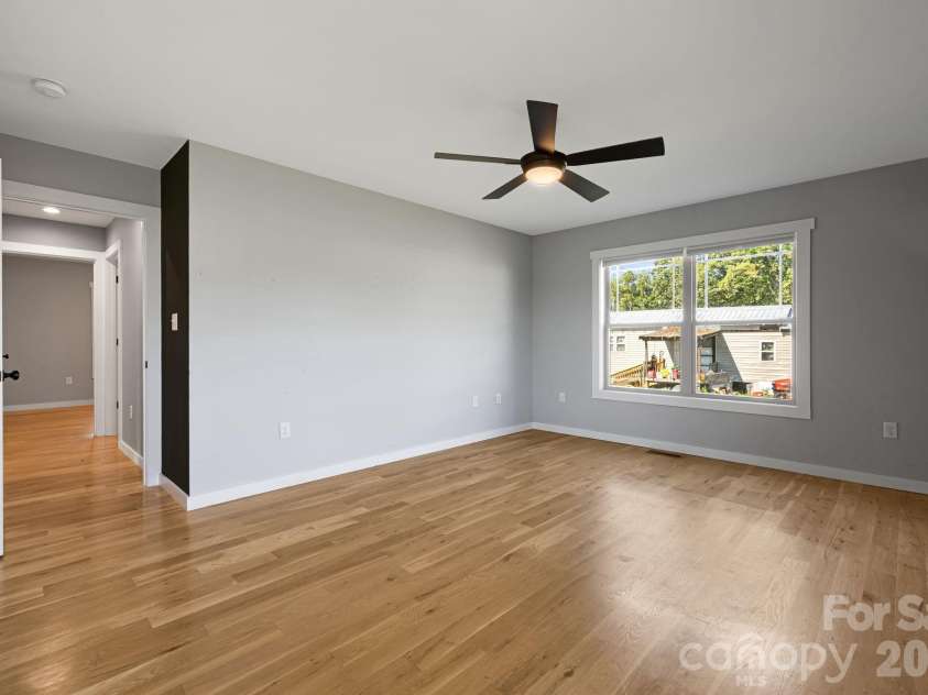 108 Split Rail Drive Extension, Asheville, NC 28806.  MLS# CAR4419482, YatesRealty ID 28688. 