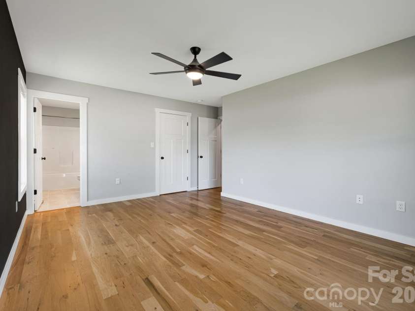 108 Split Rail Drive Extension, Asheville, NC 28806.  MLS# CAR4419482, YatesRealty ID 28688. 