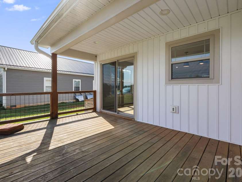 108 Split Rail Drive Extension, Asheville, NC 28806.  MLS# CAR4419482, YatesRealty ID 28688. 