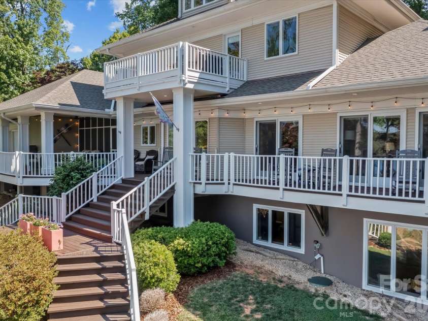 119 Farley Lane, Troutman, NC 28166.  MLS# CAR4382303, YatesRealty ID 28689. 