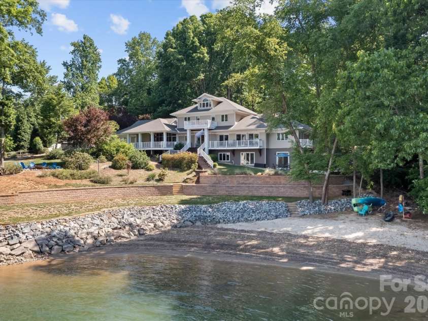 119 Farley Lane, Troutman, NC 28166.  MLS# CAR4382303, YatesRealty ID 28689. 