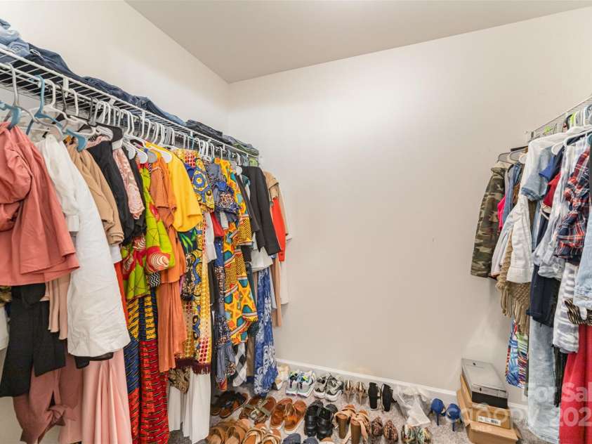 152 Grassy Meadow Lane, Statesville, NC 28625.  MLS# CAR4266464, YatesRealty ID 28689. 