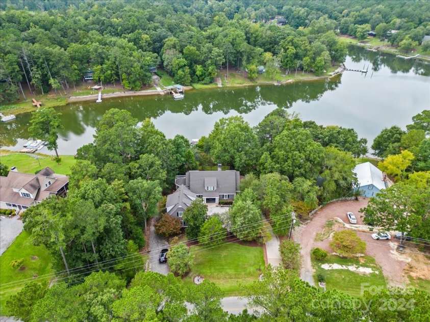 2884 Lake Road, Ridgeway, SC 29130.  MLS# CAR4121250, YatesRealty ID 2869. 2884 Lake Road