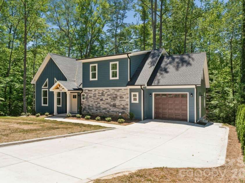 154 Trellis Lane, Troutman, NC 28166.  MLS# CAR4378909, YatesRealty ID 28691. 
