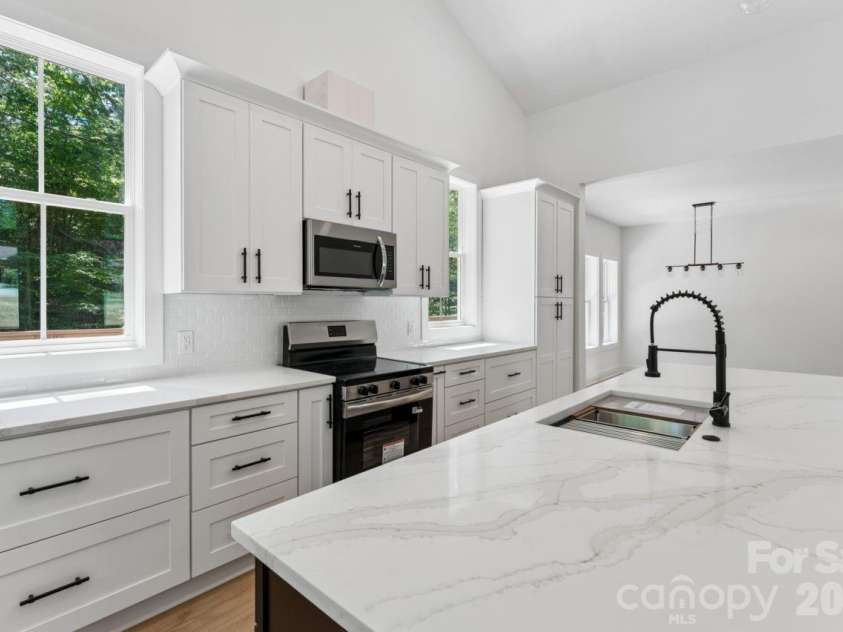 154 Trellis Lane, Troutman, NC 28166.  MLS# CAR4378909, YatesRealty ID 28691. 