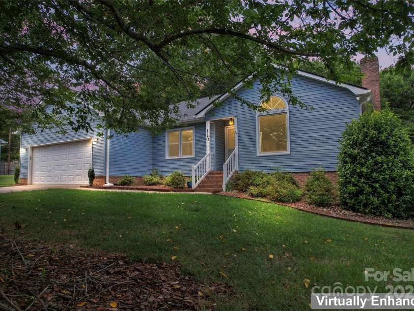 110 Log Barn Road, Salisbury, NC 28146.  MLS# CAR4282136, YatesRealty ID 28692. SUCH A CHARMING HOME!