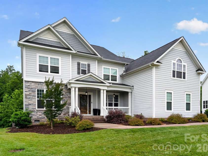 8529 Raven Top Drive, Mint Hill, NC 28227.  MLS# CAR4390463, YatesRealty ID 28692. 