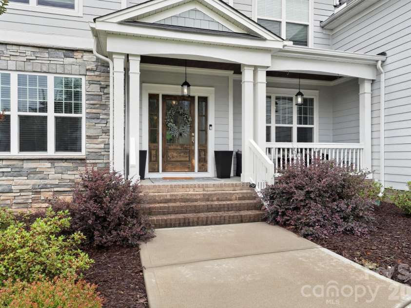 8529 Raven Top Drive, Mint Hill, NC 28227.  MLS# CAR4390463, YatesRealty ID 28692. 