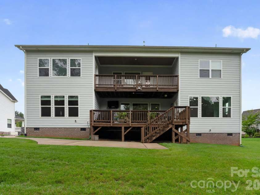 8529 Raven Top Drive, Mint Hill, NC 28227.  MLS# CAR4390463, YatesRealty ID 28692. 