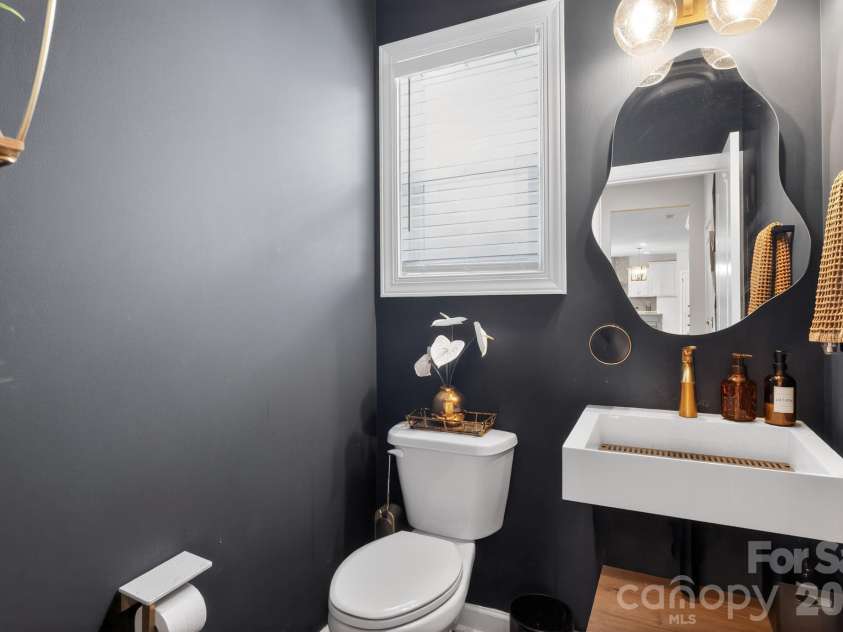 8529 Raven Top Drive, Mint Hill, NC 28227.  MLS# CAR4390463, YatesRealty ID 28692. Half bath on main