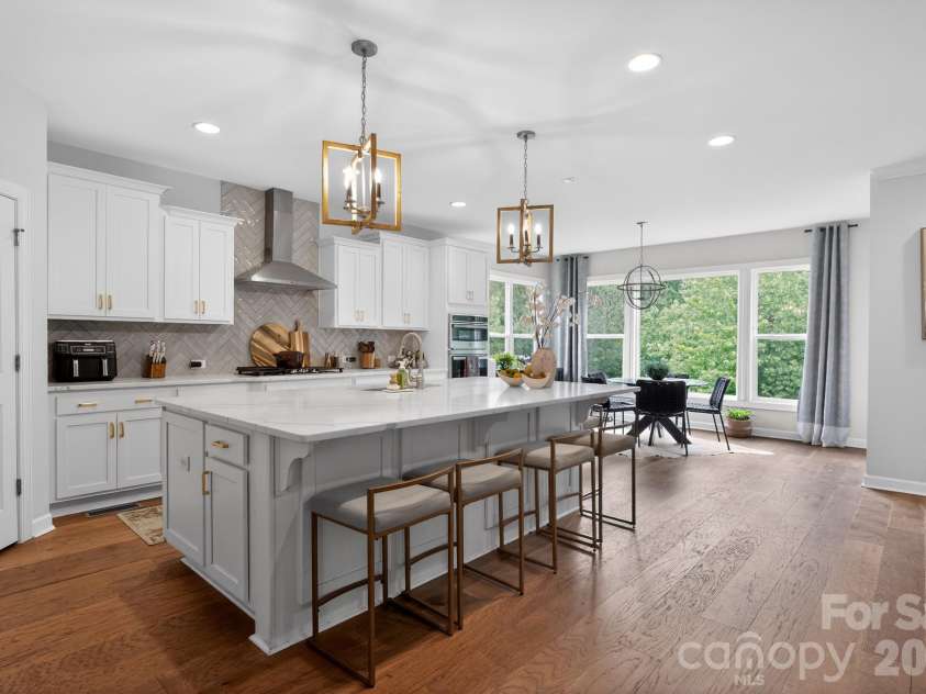 8529 Raven Top Drive, Mint Hill, NC 28227.  MLS# CAR4390463, YatesRealty ID 28692. Kitchen