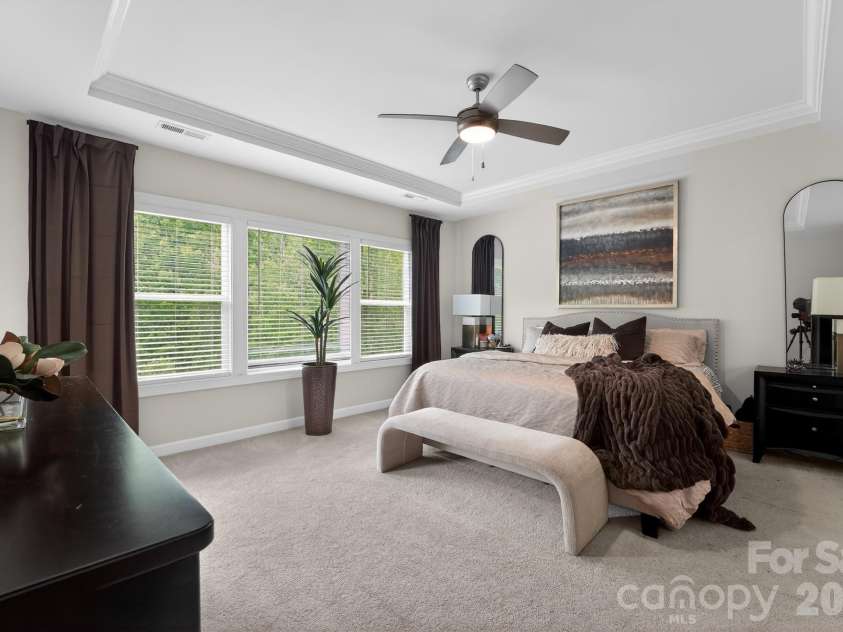 8529 Raven Top Drive, Mint Hill, NC 28227.  MLS# CAR4390463, YatesRealty ID 28692. Primary bedroom