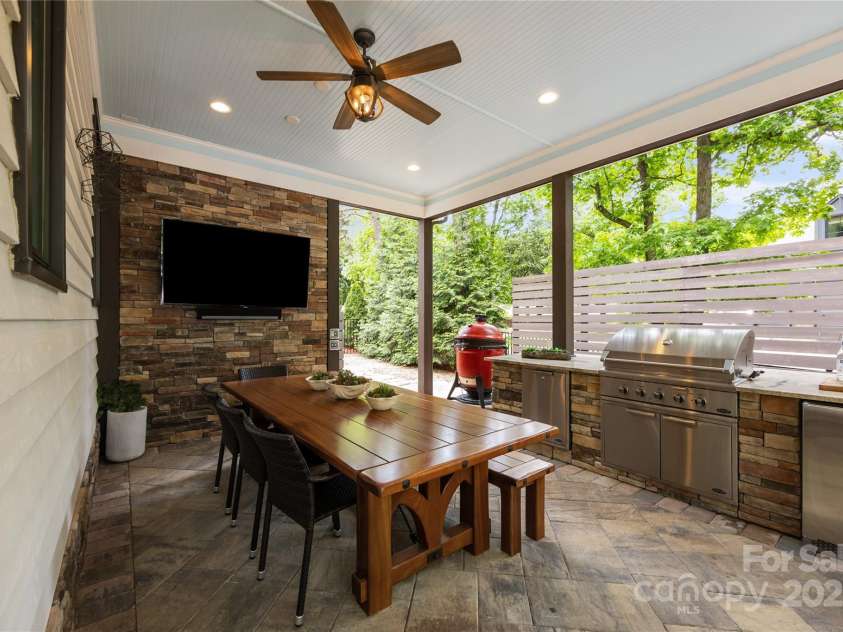 19614 Meta Road, Cornelius, NC 28031.  MLS# CAR4254819, YatesRealty ID 28693. 