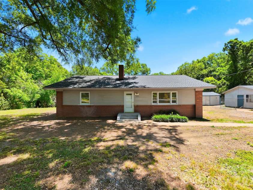 1807 Post Road, Shelby, NC 28152.  MLS# CAR4378807, YatesRealty ID 28695. 