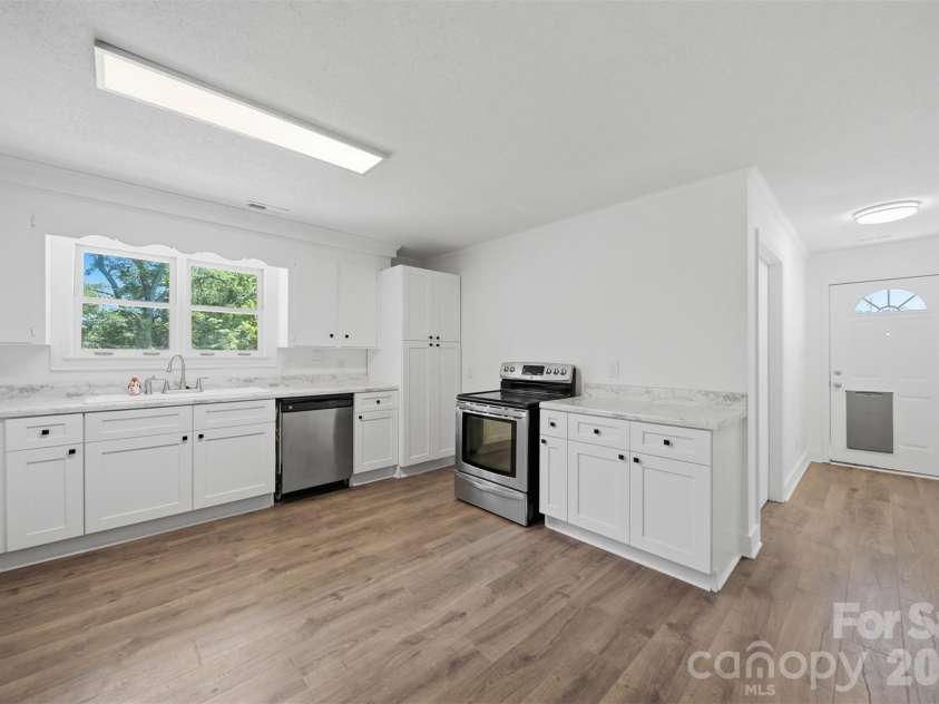 1807 Post Road, Shelby, NC 28152.  MLS# CAR4378807, YatesRealty ID 28695. 