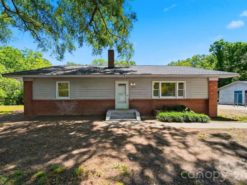 1807 Post Road, Shelby, NC 28152.  MLS# CAR4378807, YatesRealty ID 28695. 