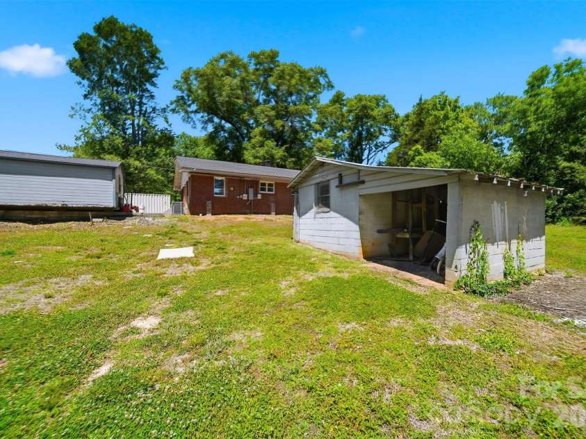 1807 Post Road, Shelby, NC 28152.  MLS# CAR4378807, YatesRealty ID 28695. 