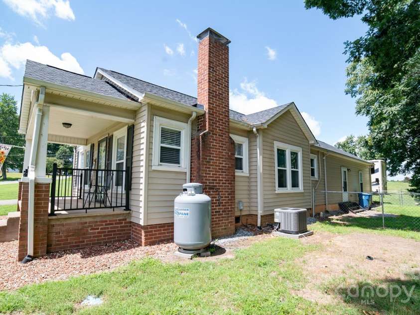 2594 Timberwood Drive, Lenoir, NC 28645.  MLS# CAR4276583, YatesRealty ID 28695. 