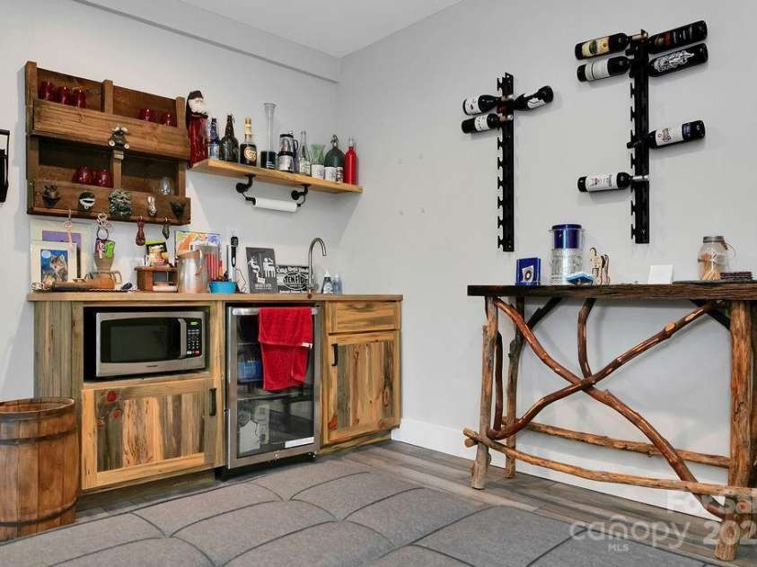 1315 Glen Cannon Drive, Pisgah Forest, NC 28768.  MLS# CAR4282131, YatesRealty ID 28696. Kitchenette