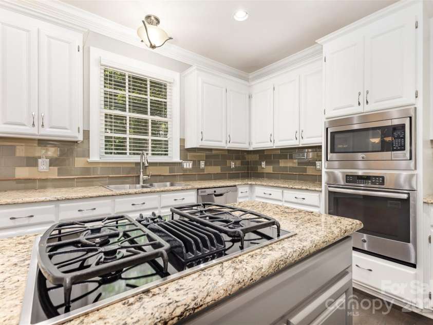 6612 Saunton Court, Charlotte, NC 28277.  MLS# CAR4275575, YatesRealty ID 28697. 