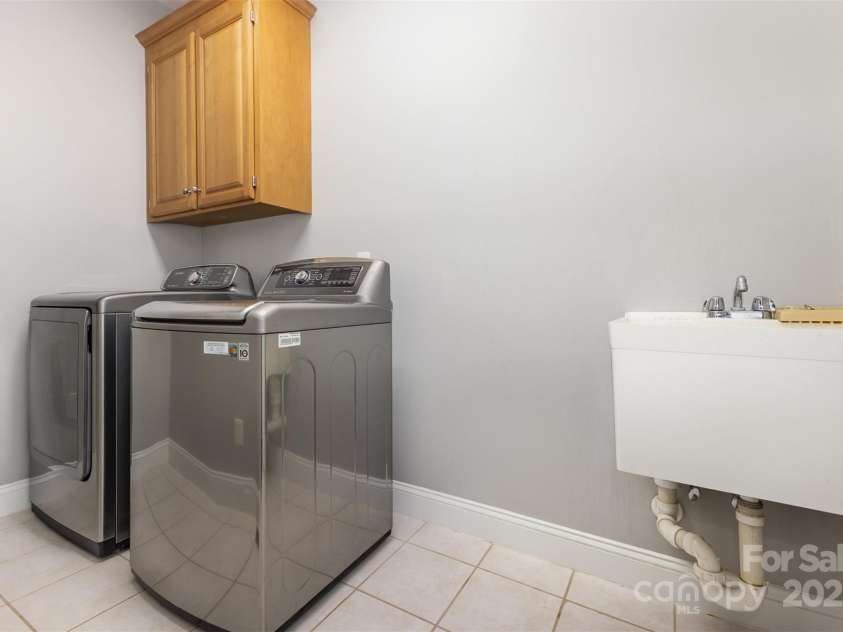 6612 Saunton Court, Charlotte, NC 28277.  MLS# CAR4275575, YatesRealty ID 28697. 