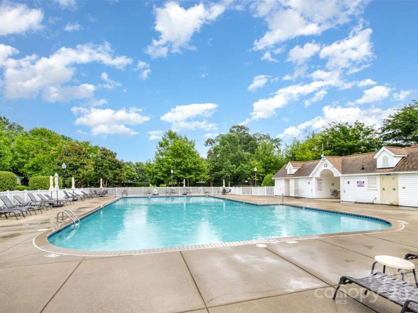 11921 Lambert Bridge Drive, Charlotte, NC 28270.  MLS# CAR4282578, YatesRealty ID 28698. Community Pool