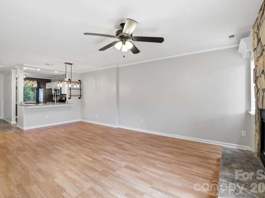 4003 North Course Drive, Charlotte, NC 28277.  MLS# CAR4386879, YatesRealty ID 28698. 